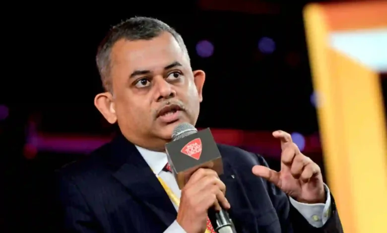 Rupee Volatility Is a Bigger Concern Than the 100 Mark, Says Neelkanth Mishra