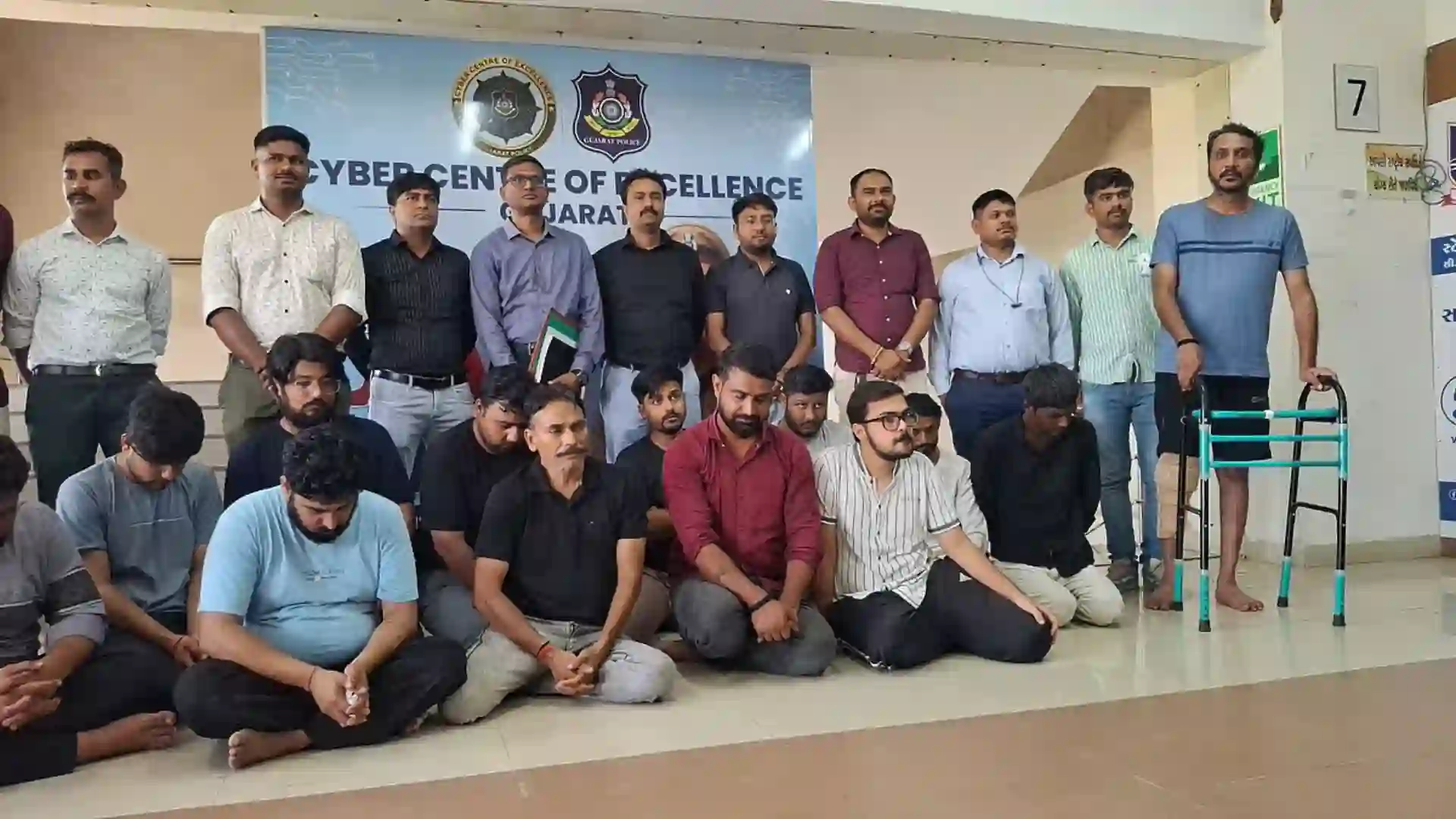 Gujarat Police Uncovers Rs 2,289 Crore Mule Accounts Network, 638 Arrested