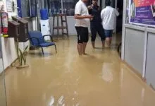 Water and Mud flood SBI Branch in Jhansi Uttar Pradesh due to bursting of pipeline.