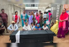 Jharkhand Gramin Bank: Tribal Man Dies, Angry Family Brings Man's Body to Bank