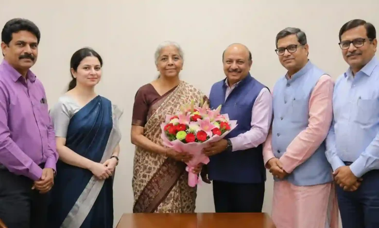 Finance Minister Assures Progress on 5-Day Banking, Pension and Transfer Issues After Meeting with Bank Unions