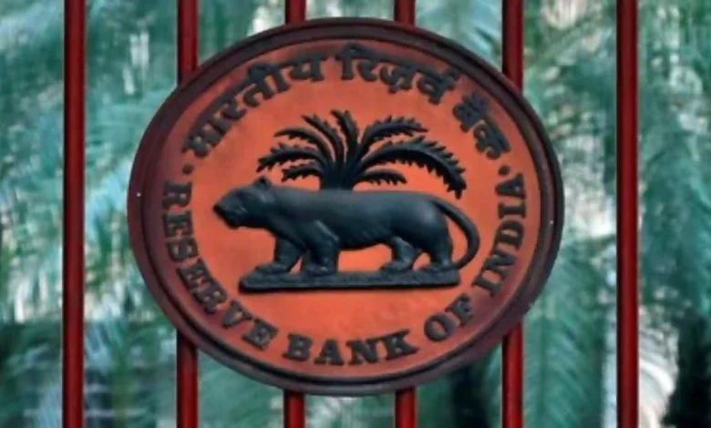 RBI Absorbs ₹1.10 Lakh Crore as Banking System Maintains Surplus Liquidity