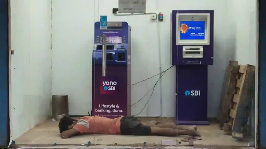 Man Found Sleeping Inside SBI ATM in UP's Mau, Viral Video Raises Security Concerns