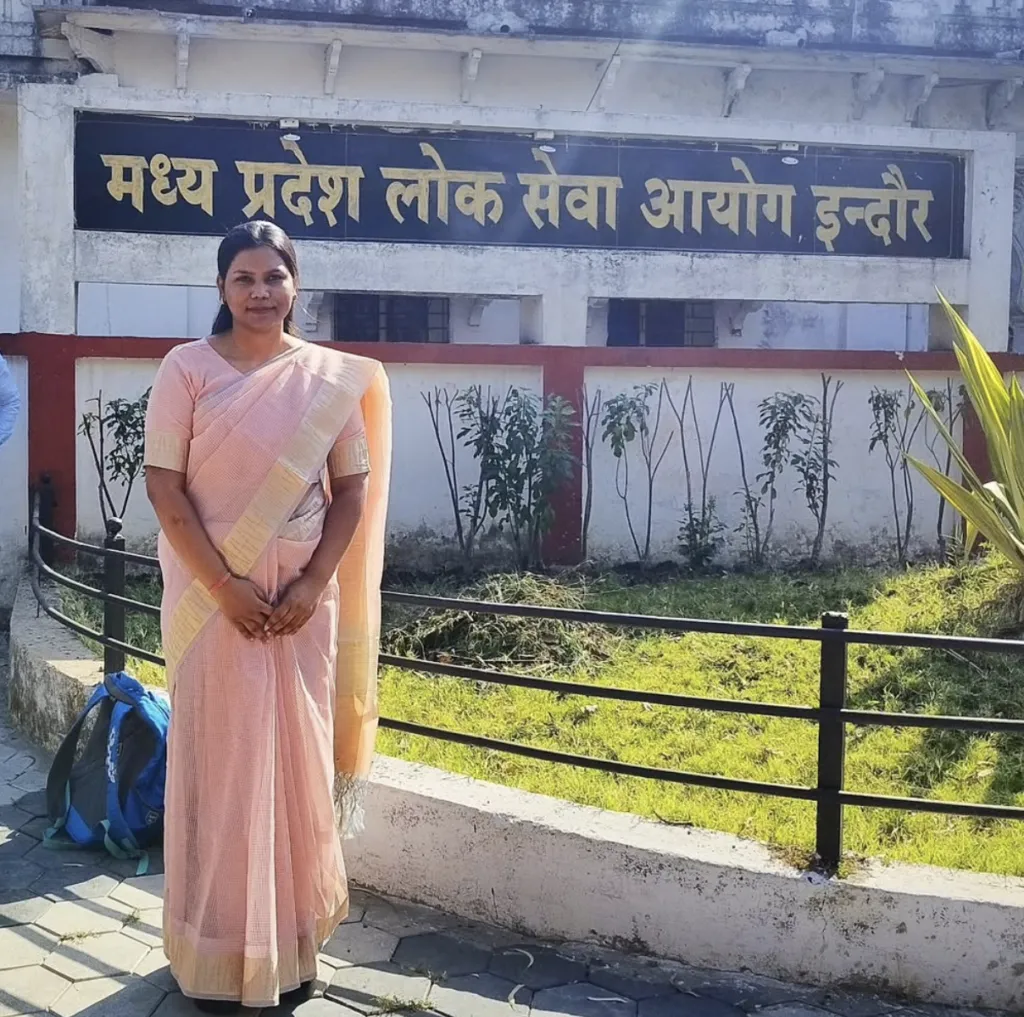 SBI manager Sheejal Vijaypal at MPPSC Indore
