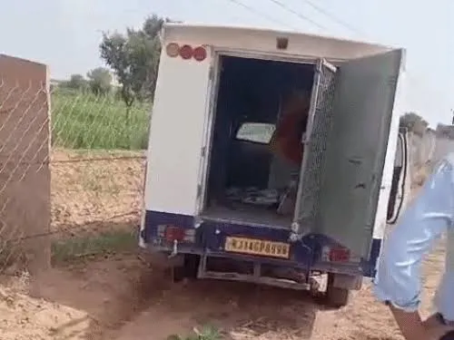 SBI Cash Van robbed in Bikaner