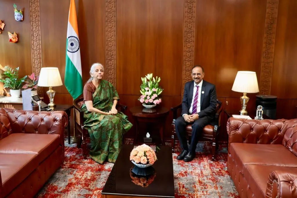 The Chairman of State Bank of India (SBI) - Shri Challa Sreenivasulu Setty met the Finance Minister - Smt. Nirmala Sitharaman on 6 October 2026.